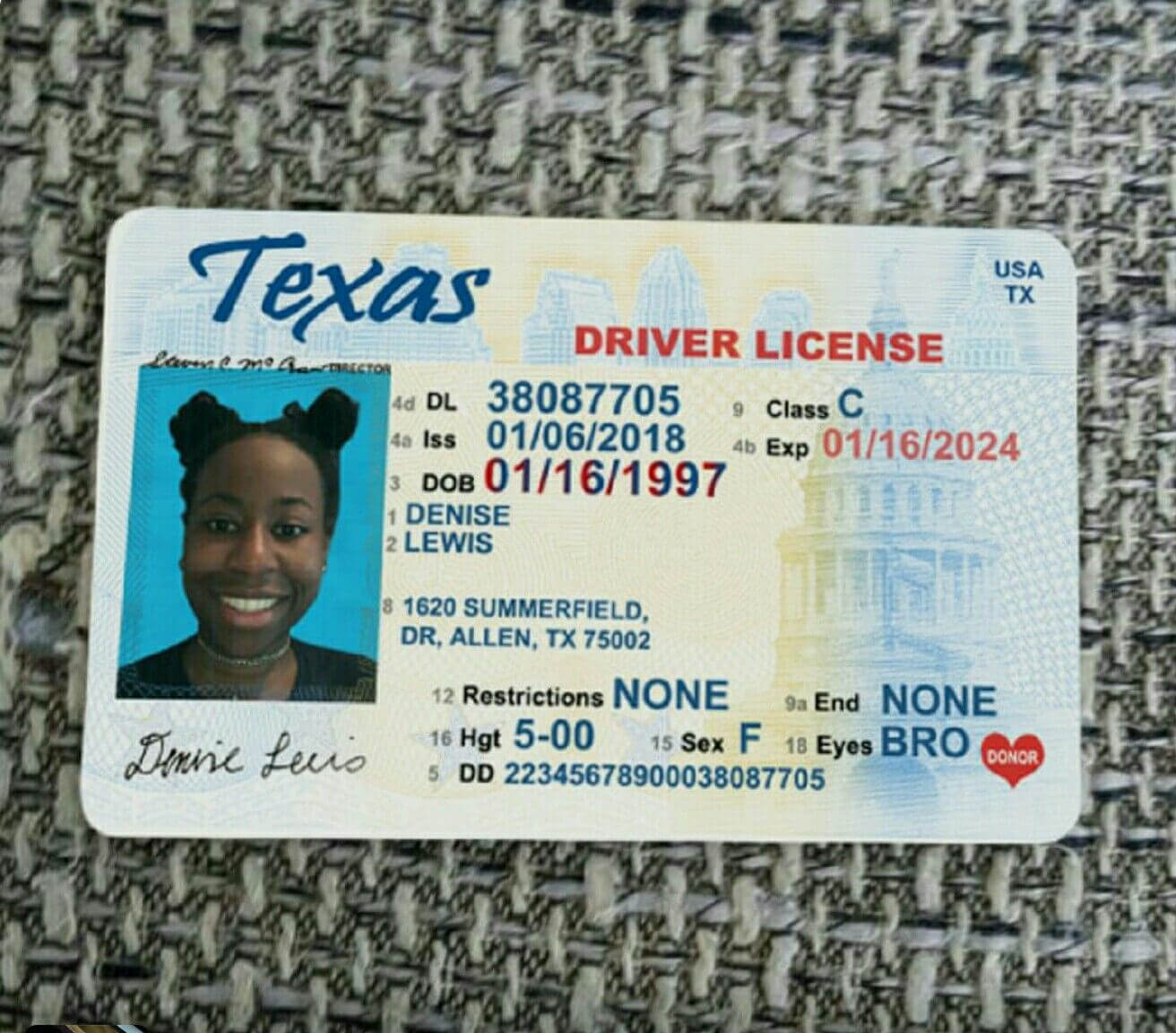 Pinsarah Brown Reusser On Drivers Permit In 2019 In Texas Id Card Template
